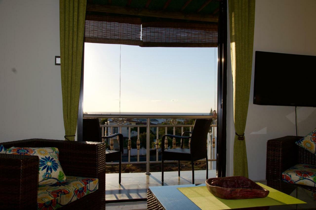 Апартаменти Zanana Penthouse Flic en Flac Екстер'єр фото